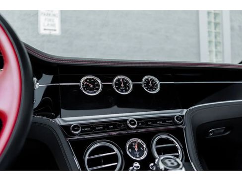Used 2024 Bentley Continental GT V8 image 32