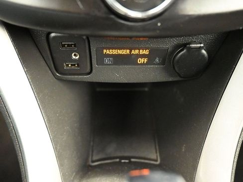 Used 2020 Chevrolet Trax LT w/ LT Convenience Package image 20