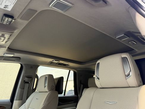 Used 2024 Cadillac Escalade Sport Platinum AWD/4WD image 16