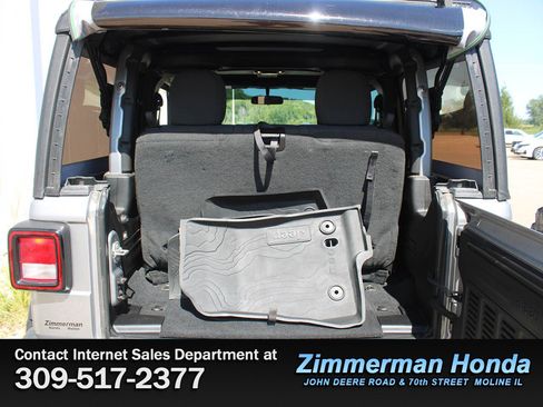 Used 2020 Jeep Wrangler Sport AWD/4WD image 6