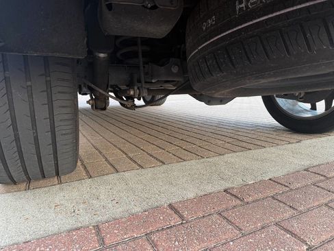 Used 2017 GMC Yukon Denali w/ Open Road Package image 26