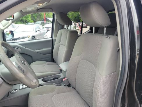 Used 2020 Nissan Frontier SV RWD image 17