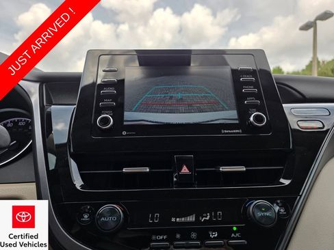 Used 2023 Toyota Camry LE image 32