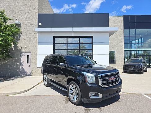 Used 2018 GMC Yukon SLT AWD/4WD image 2