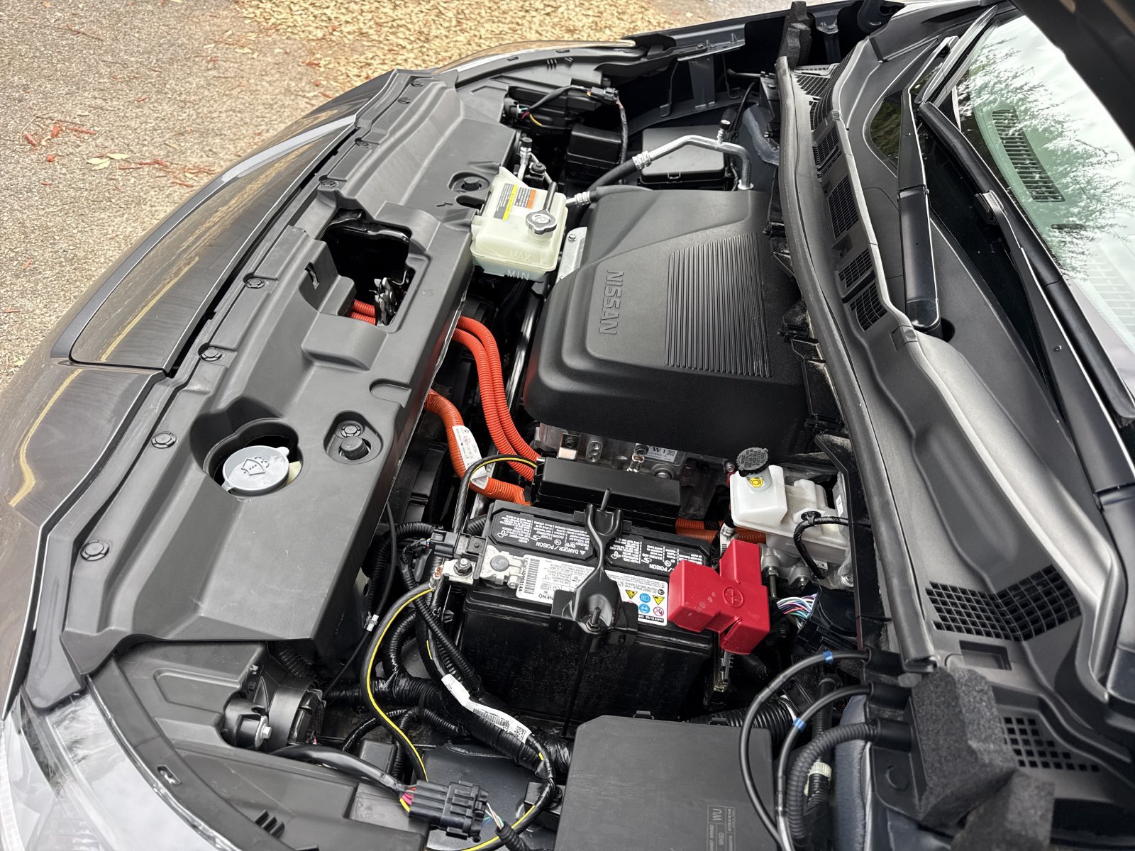 Used 2025 Nissan Leaf S FWD image 32