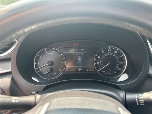 Used 2023 INFINITI QX50 Luxe FWD image 23
