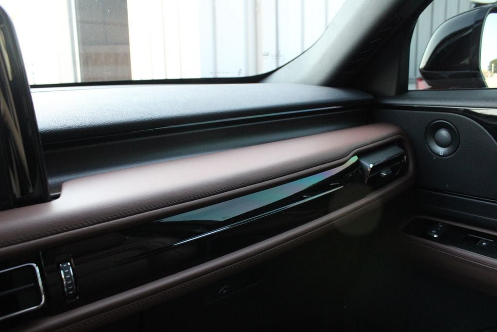 New 2027 Lincoln Aviator Reserve AWD/4WD image 19