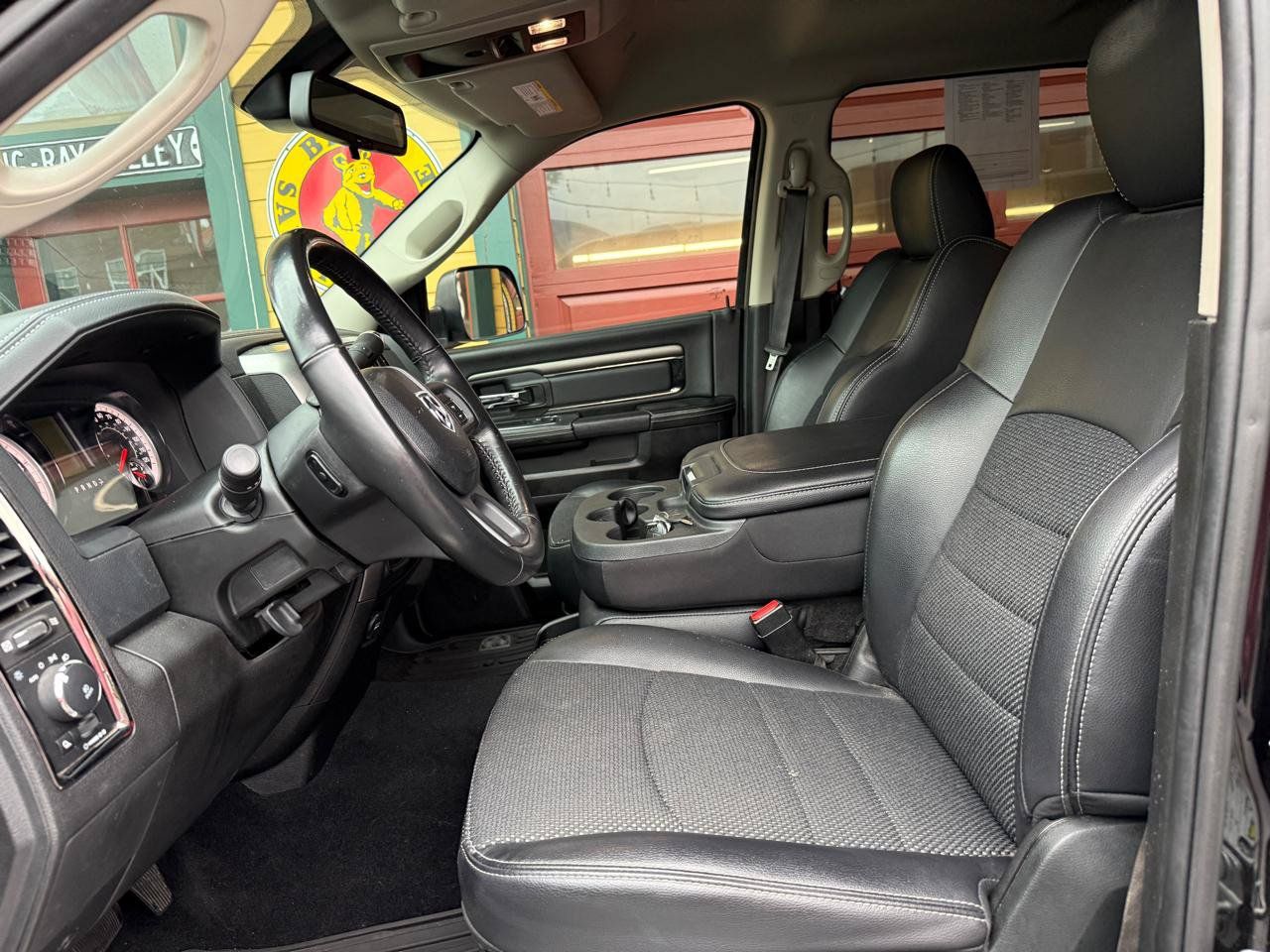 Used 2018 RAM 2500 Big Horn w/ Sport Appearance Group AWD/4WD image 13