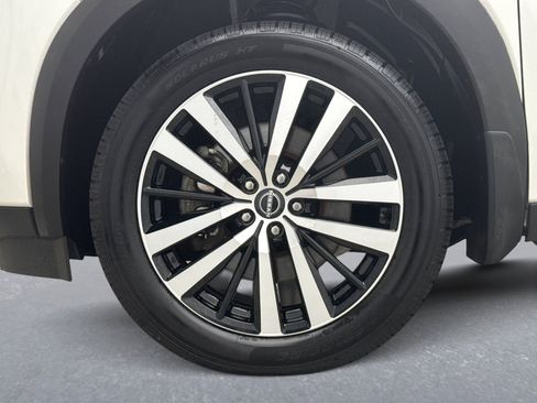 Used 2023 Nissan Pathfinder Platinum w/ Cargo Package AWD/4WD image 29