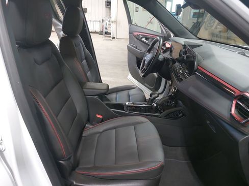 Used 2024 Chevrolet TrailBlazer RS AWD/4WD image 10