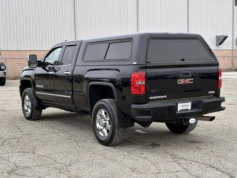 Used 2015 GMC Sierra 2500 SLT w/ All-Terrain HD Package image 5