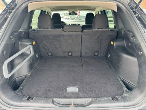 Used 2014 Jeep Cherokee Sport image 17