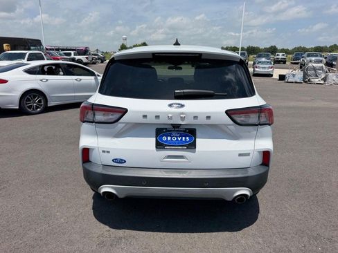 Used 2020 Ford Escape SE FWD image 6