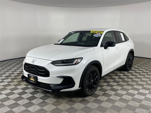 Used 2023 Honda HR-V Sport image 1