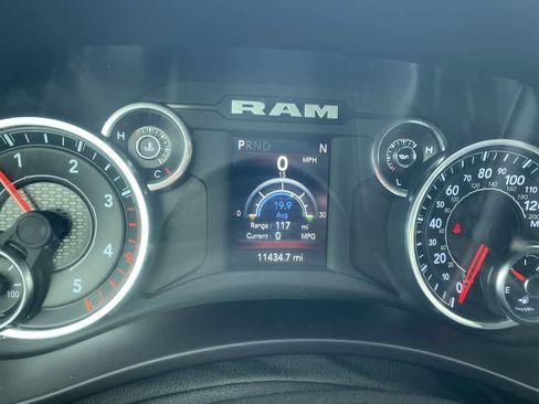 Used 2024 RAM 3500 Tradesman w/ Chrome Appearance Group image 14