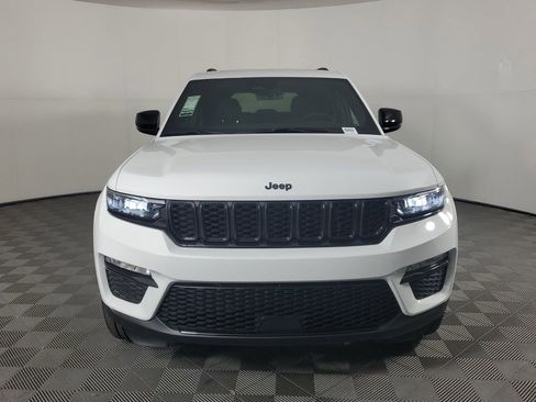 New 2025 Jeep Grand Cherokee Limited w/ Black Appearance Package image 9
