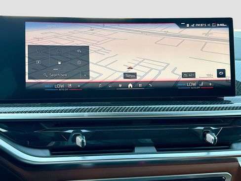 New 2026 BMW X7 M60i image 34