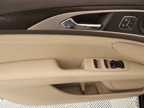 Used 2019 Lincoln MKZ Reserve w/ Reserve Plus Package image 16