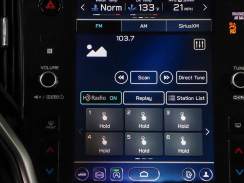 Used 2023 Subaru Outback Premium image 19