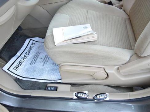 Used 2008 Nissan Sentra 2.0 S w/ Convenience Plus Pkg FWD image 31