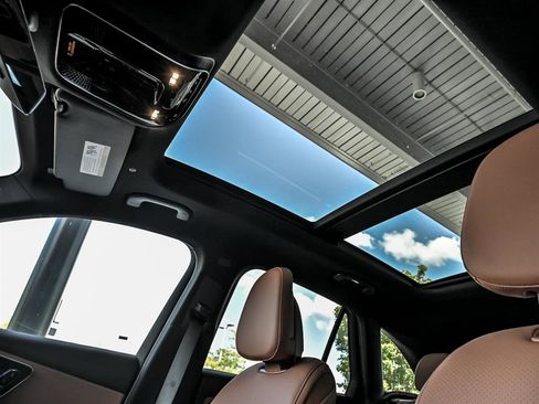 New 2026 Mercedes-Benz GLC 350e 4MATIC image 10