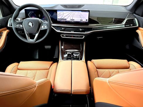 New 2026 BMW X5 xDrive40i w/ Parking Assistance Package image 20