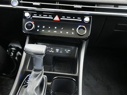 Certified 2025 Hyundai Santa Cruz Limited image 29