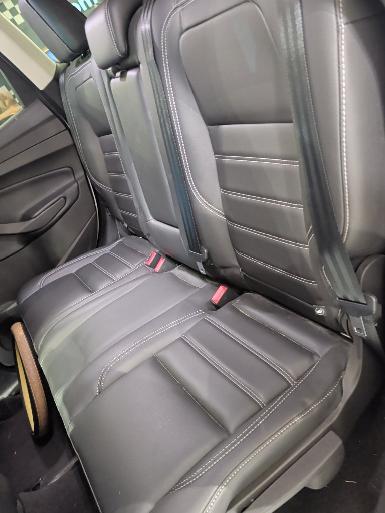 Used 2019 Ford Escape SEL AWD/4WD image 7