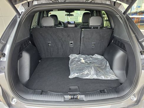 Used 2024 Ford Escape ST-Line w/ Tech Pack #1 AWD/4WD image 5