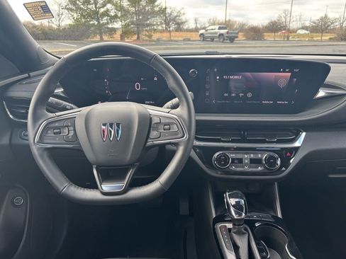 Used 2024 Buick Envista Sport Touring w/ Convenience I Package image 24