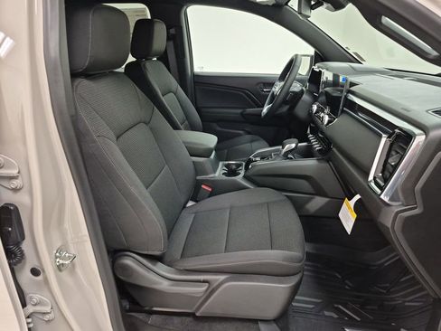 New 2026 GMC Canyon Elevation w/ Convenience Package image 29