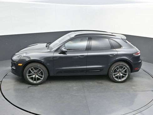 New 2026 Porsche Macan image 27