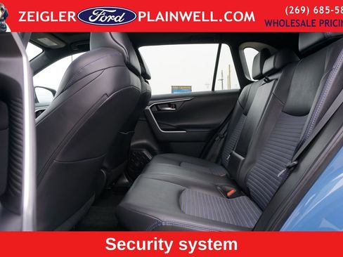 Used 2022 Toyota RAV4 XSE image 12