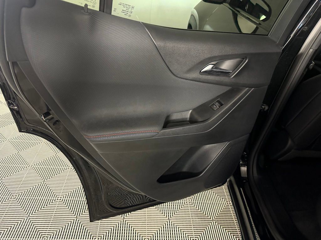 Used 2026 Chevrolet Equinox RS w/ LPO, Floor Liner Package FWD image 23