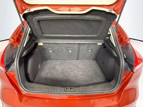 Used 2018 Ford Focus SE FWD image 28