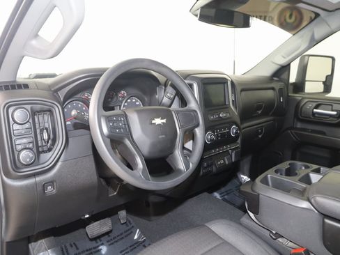 Used 2024 Chevrolet Silverado 2500 Custom w/ Custom Convenience Package image 20