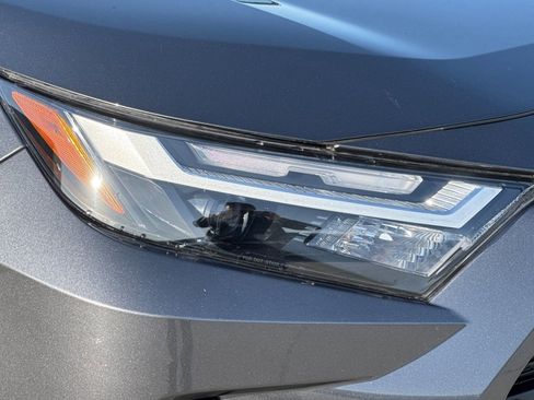 Used 2025 Toyota RAV4 XLE image 9