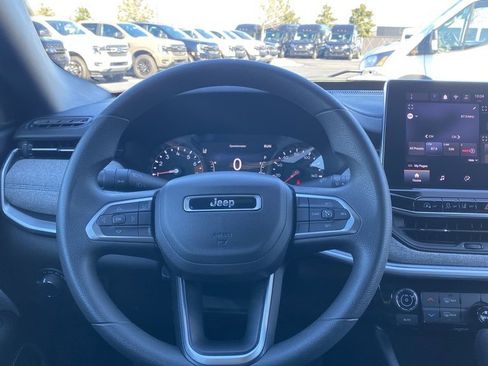 Used 2024 Jeep Compass Sport image 27