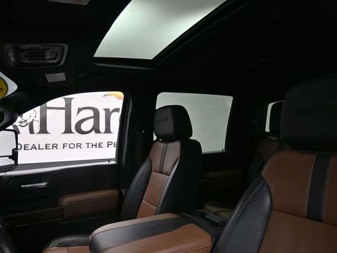 Used 2023 Chevrolet Silverado 3500 High Country w/ Z71 Off-Road Package image 17