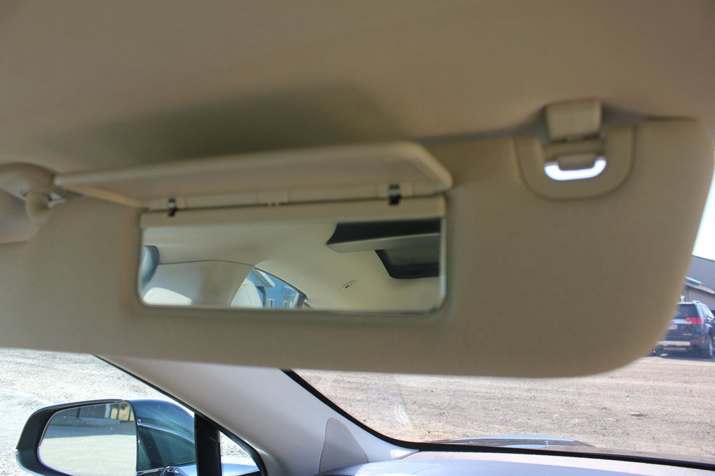 Used 2013 Tesla Model S RWD image 25