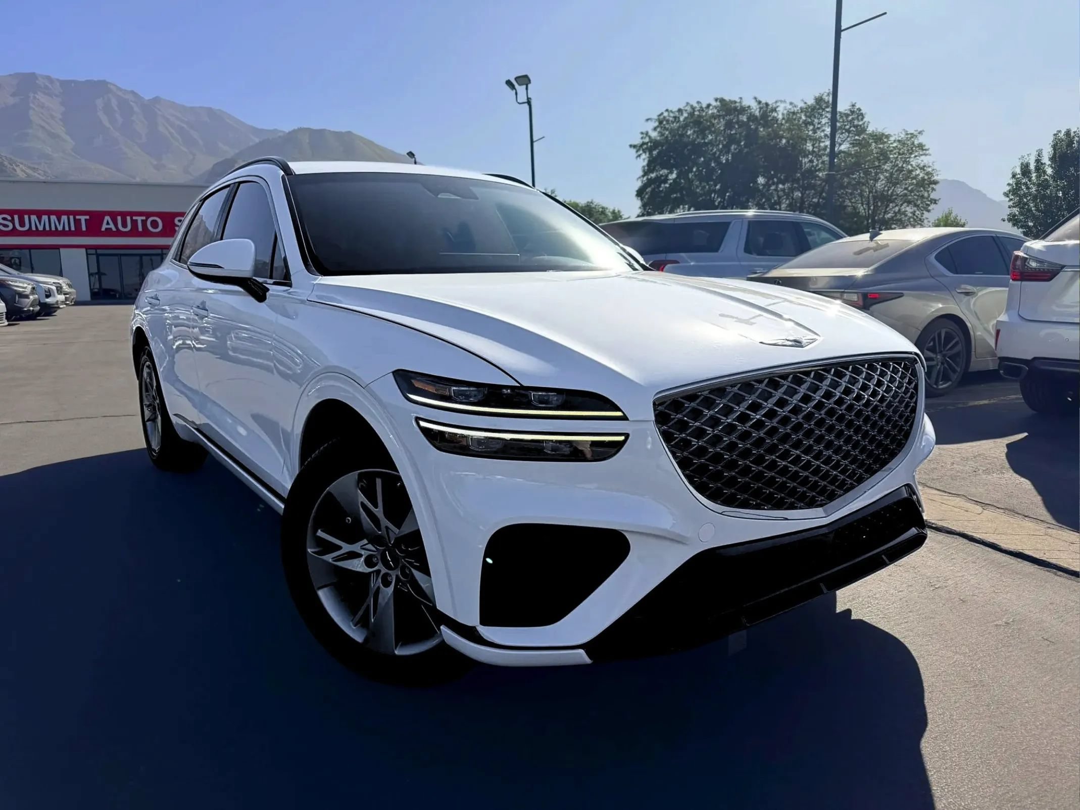 Used 2022 Genesis GV70 3.5T Sport w/ Cargo Package AWD/4WD image 2