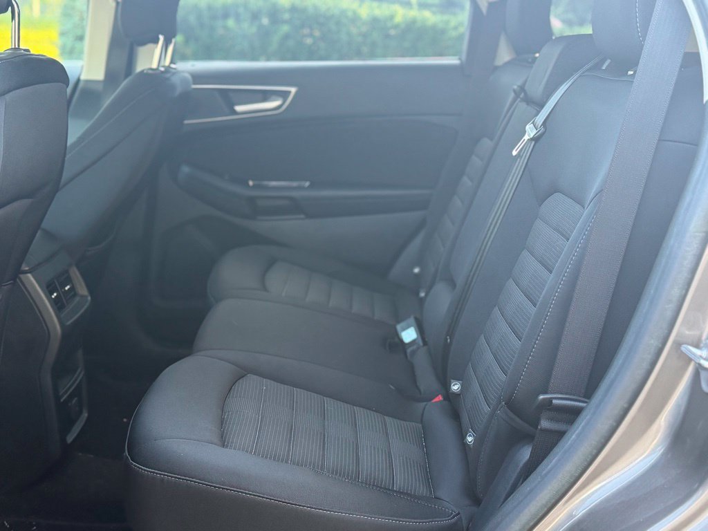 Used 2019 Ford Edge SEL FWD image 13