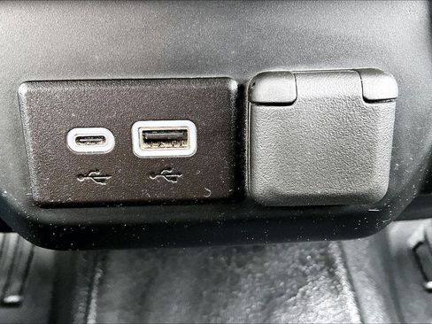 Used 2024 Chevrolet Silverado 1500 W/T w/ WT Value Package image 32