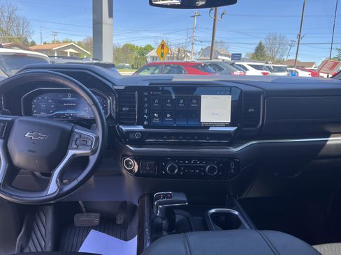 Used 2024 Chevrolet Silverado 1500 RST w/ Dark Appearance Package AWD/4WD image 14