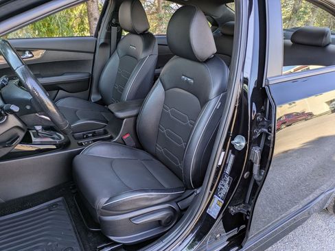 Used 2023 Kia Forte GT-Line w/ GT-Line Premium Package image 7