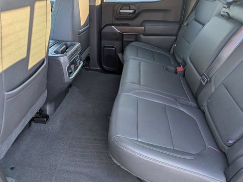 Used 2021 GMC Sierra 1500 SLT w/ SLT Convenience Package AWD/4WD image 29