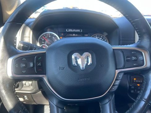 Used 2019 RAM 1500 Laramie AWD/4WD image 31