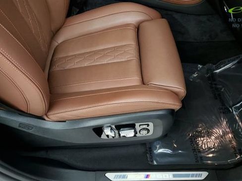 Used 2026 BMW X7 M60i AWD/4WD image 39