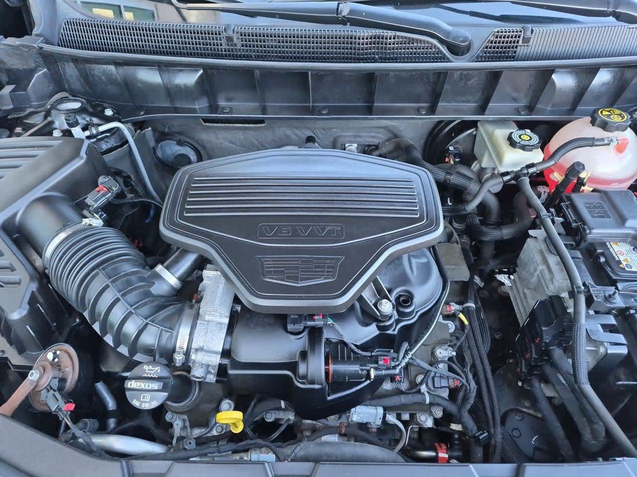 Used 2018 Cadillac XT5 AWD image 14