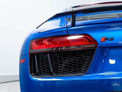 Used 2017 Audi R8 V10 plus AWD/4WD image 46
